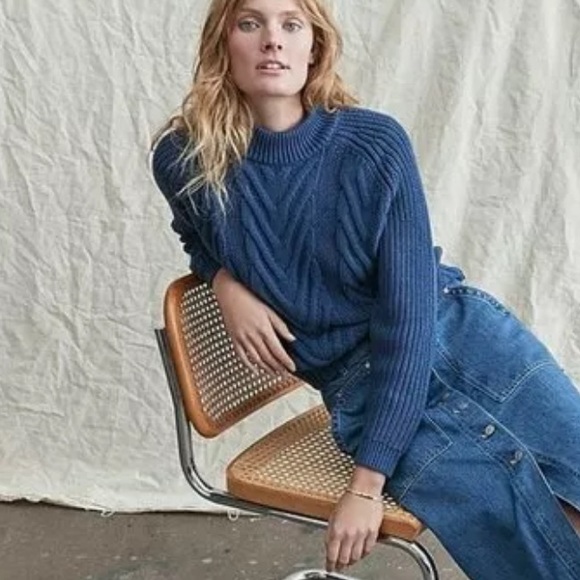 NWT J. Crew cable knit sweater - Picture 2 of 4